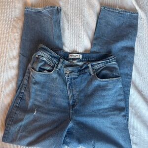 Abercrombie 90’s Straight Curve Love jeans (size 8/29)